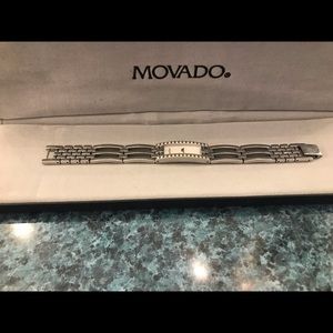 Women’s watch with diamond chips